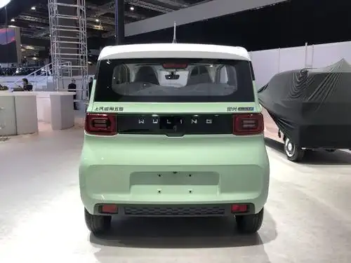 2021上海车展探馆五菱宏光miniev马卡龙