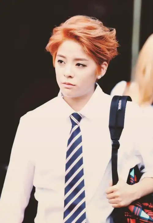 郑秀晶|刘逸云_网易订阅