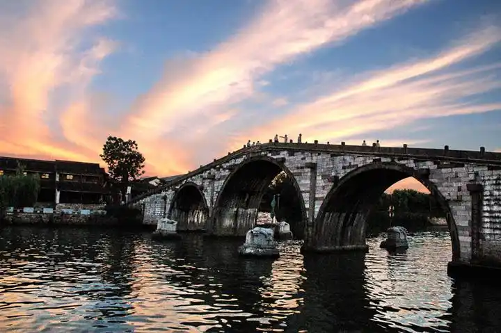 杭州桥西历史街区打造"文艺范" 运河小木屋精致回归-名居民宿_古建中