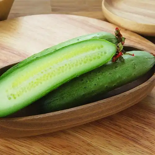 顺意生精选秋黄瓜2-3个 盒装300g