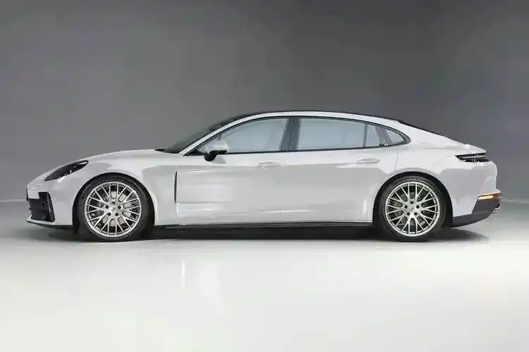 普通人的梦想,有钱人的大玩具,新款保时捷panamera抵达库房_搜狐汽车