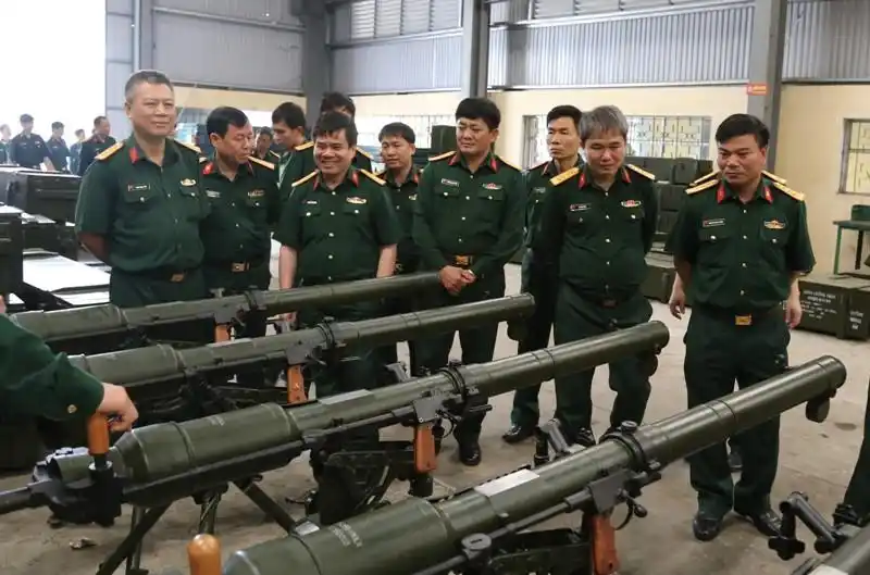征战60年的老炮,仿制苏联的82毫米无后坐力炮_越南人民军