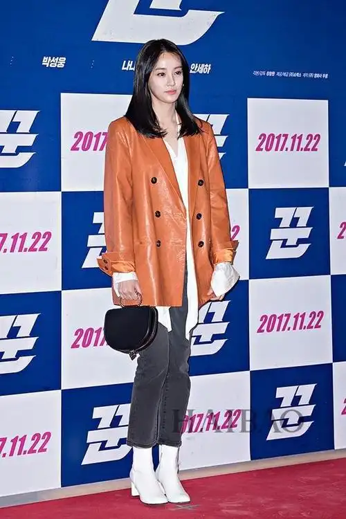 告别水原希子,小松菜奈爱上李珠妍,没想到她还是苏志燮的前女友?