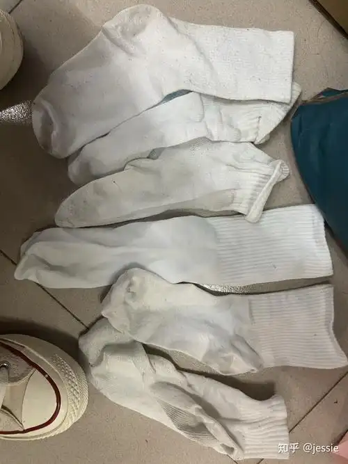 为什么老是忍不住闻臭袜子?