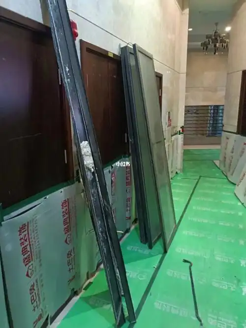 珠海移门拆除回收门窗铝合金推拉门回收