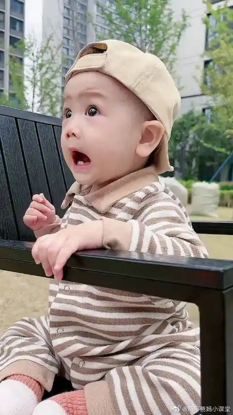 来一起摇摆～#我的男孩 #萌娃穿搭