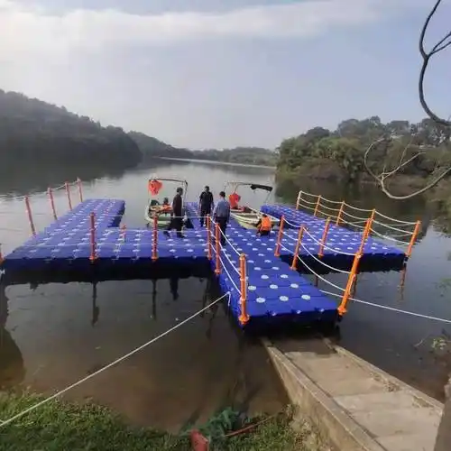漂浮式水上承重浮体 漂浮式水上游泳池浮台 浮箱浮筒