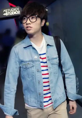 10@华晨宇yu 《大牌驾到》节目录制花絮5p】"我一直喜欢下午的阳光.