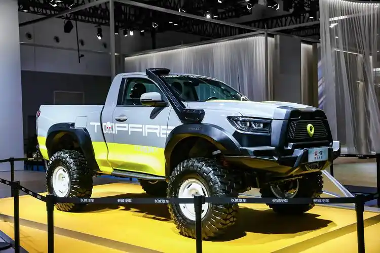 大型高性能豪华皮卡山海炮全球首秀 长城炮登陆成都车展
