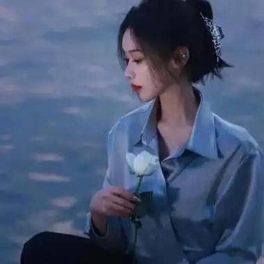 大气又低调头像女