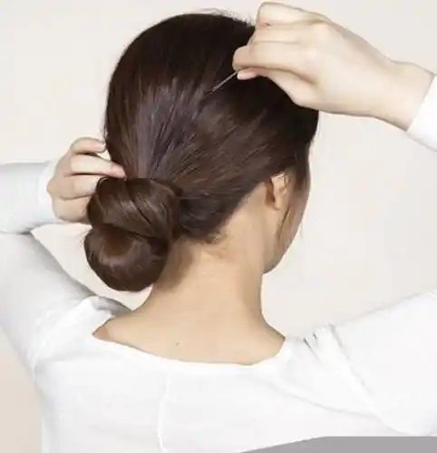专属上班族的优雅盘发