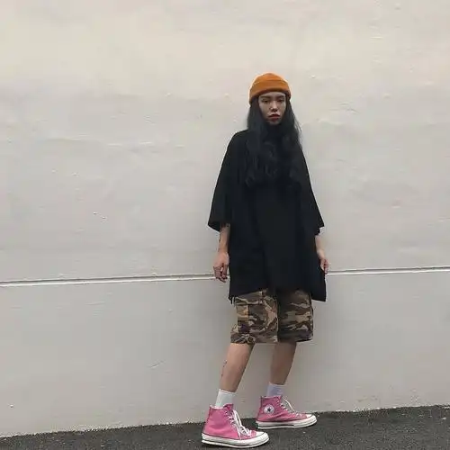 hiphop girl的夏日穿搭,玩转色彩