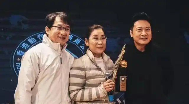 5岁登台演戏10岁会功夫24岁一炮而红苦难成就了杨盼盼