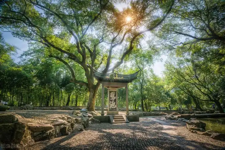 百草园,孔乙己,三味书屋,鲁迅笔下的绍兴,去了就欲罢不能的地方