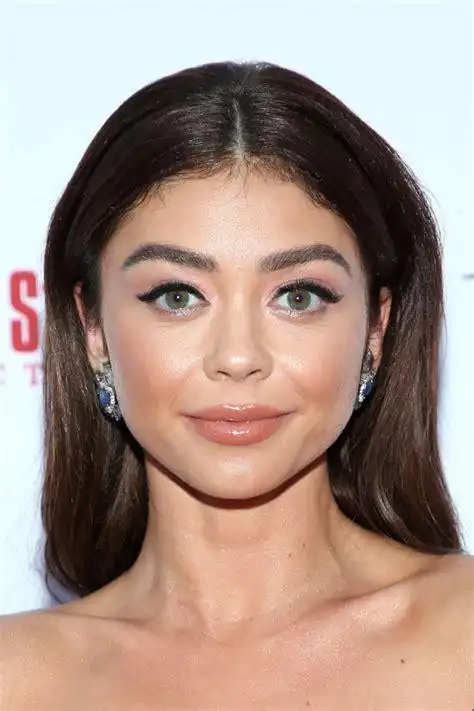 sarahhyland