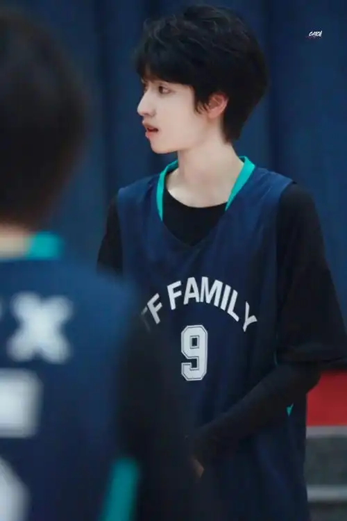 严浩翔 cr.logo - 堆糖,美图壁纸兴趣社区