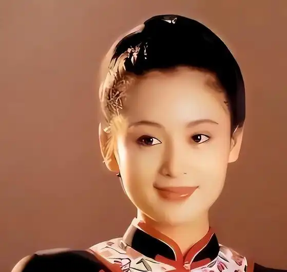 "大陆第一美女"陈红年轻时有多美?长相自然穿衣时髦,太惊艳了