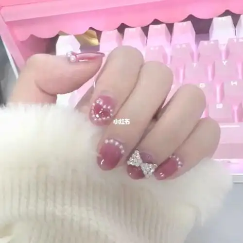 春天必备粉色系冰透美甲