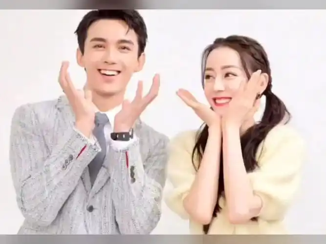 吴磊迪丽热巴cp好甜