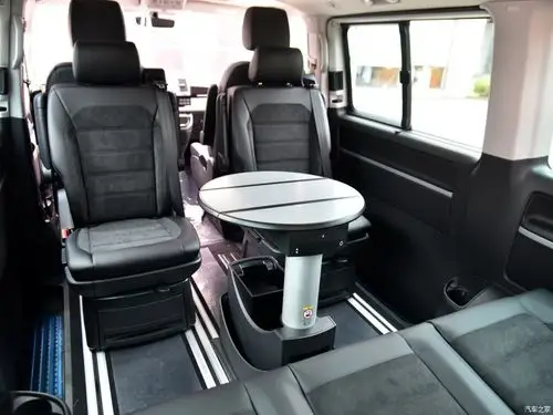 大众(进口) 迈特威 2017款 2.0tsi 四驱探索版 7座