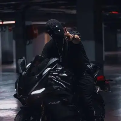 青年男生头像成熟稳重帅气头像图片机车帽头像男头盔头像男高清