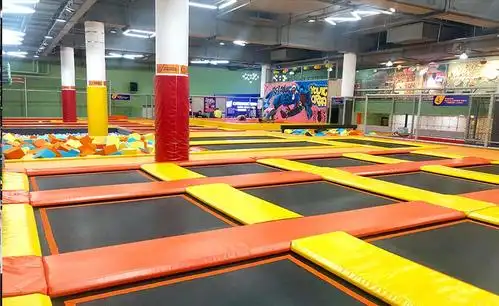 大型蹦床乐园厂家室内网红蹦床公园拓展训练组合儿童乐园