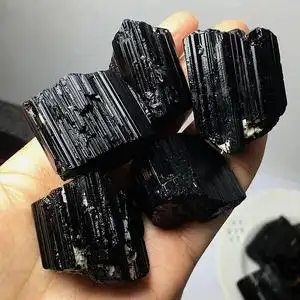 天然托玛琳电气石原石矿黑碧玺图片