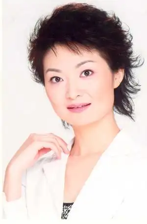 主持人刘羽图片 央视主持人图片