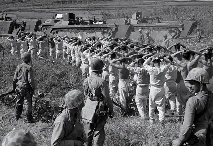 抗美援朝中,美军黑人连集体投降,当志愿军俘虏,比在美军待遇好_优待
