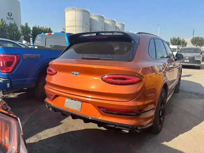 22款宾利添越4.0s版橙色现车特价245万天津港保税区