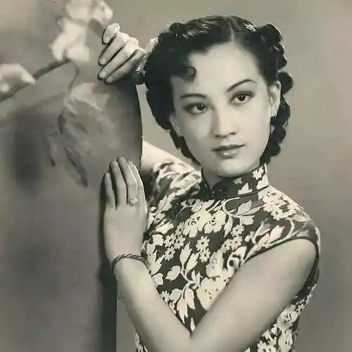 民国最后的名媛:民国时期名门望族第一名媛严仁美老照片