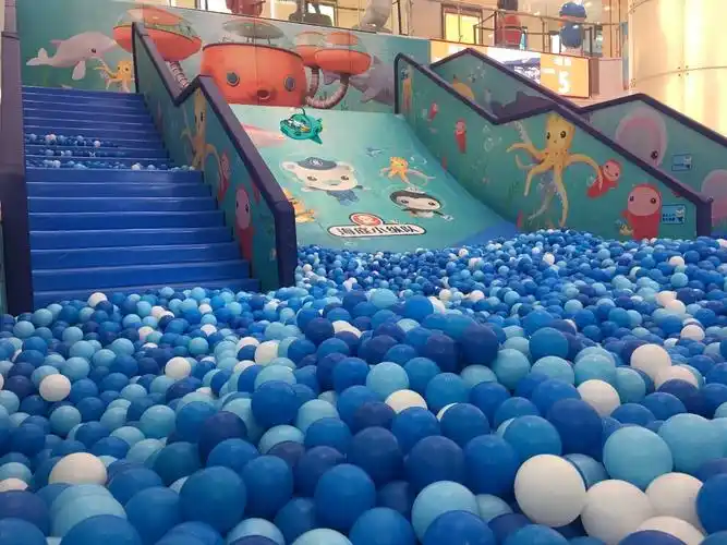 今晚6点,9.9元抢50元蓝色海洋球门票,过时不侯(限时抢购200张)