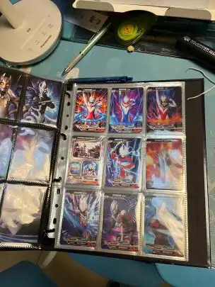 三,卡游奥特曼荣耀勋章奥特曼卡片网友对比评测