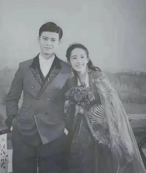 公开青泉寨全景!和任嘉伦婚纱照路透看起来