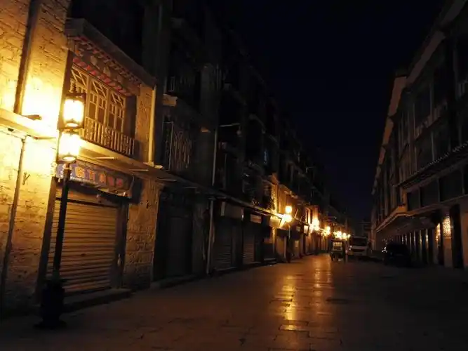 我们客栈所在的小巷子