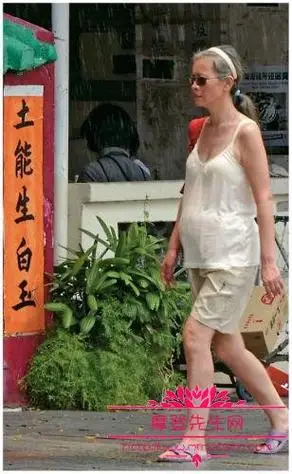 蓝洁瑛为什么会落魄成现在这样蓝洁瑛曾被闺蜜下降头抢男友