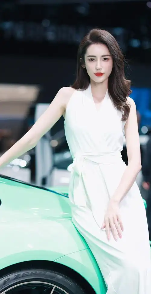 超级好看竖屏手机壁纸女生