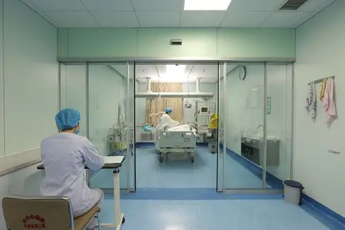 34,高标准的icu负压病房.jpg