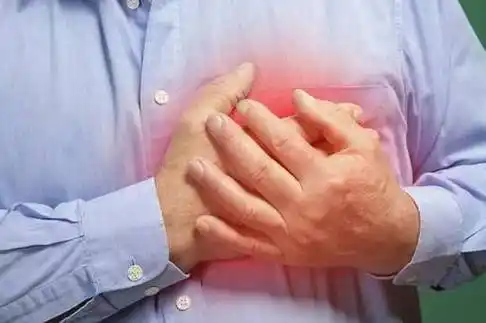 心梗来临前,可能身体会闪现3个信号进行"求救",一定别错过_心肌梗塞