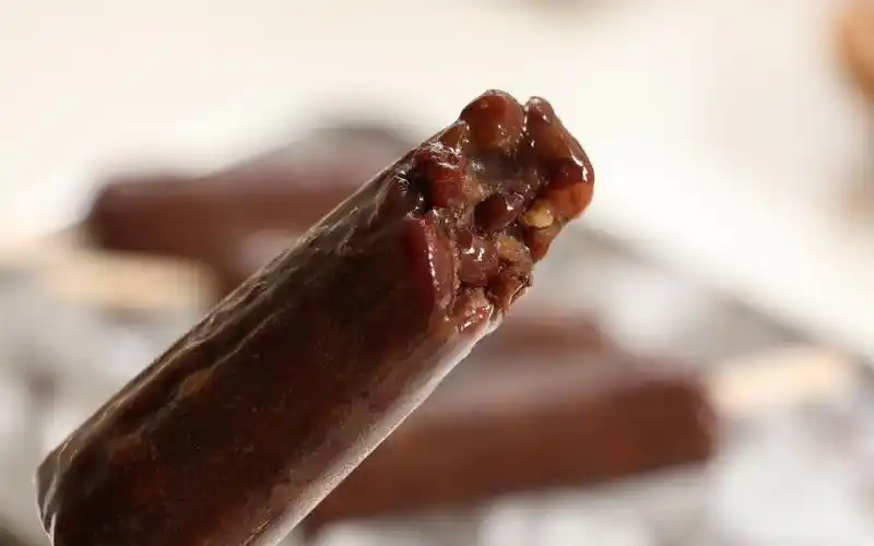 自制无冰渣粒粒红豆冰棍,5毛钱的快乐,还原小时候的味道_哔哩哔哩