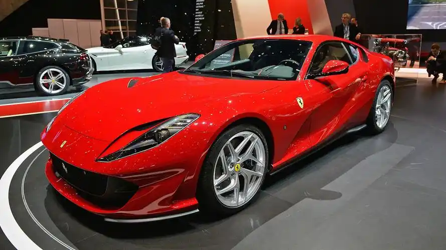 法拉利812 superfast