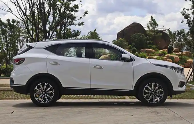 新款东南dx7三天后上市 预计10万元起售-图3