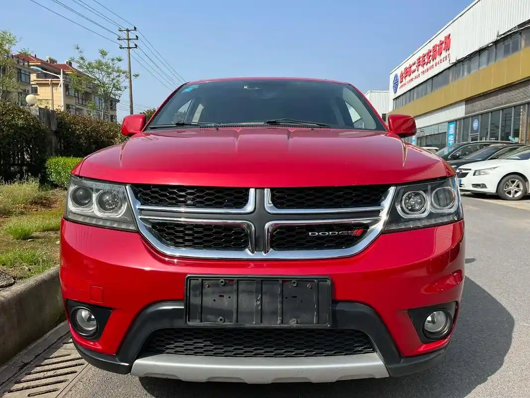 道奇酷威,2.4自动天窗,7座,配置超高,操控 - 抖音