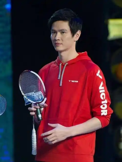 羽毛球名将鲍春来:已婚,育有两个孩子,38岁的她依然单身_林丹_恋情