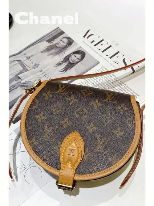 lv哇唔停产的爆款马鞍包秋冬必备