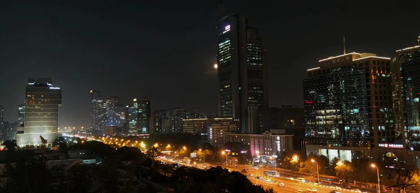 北京的白天与夜晚