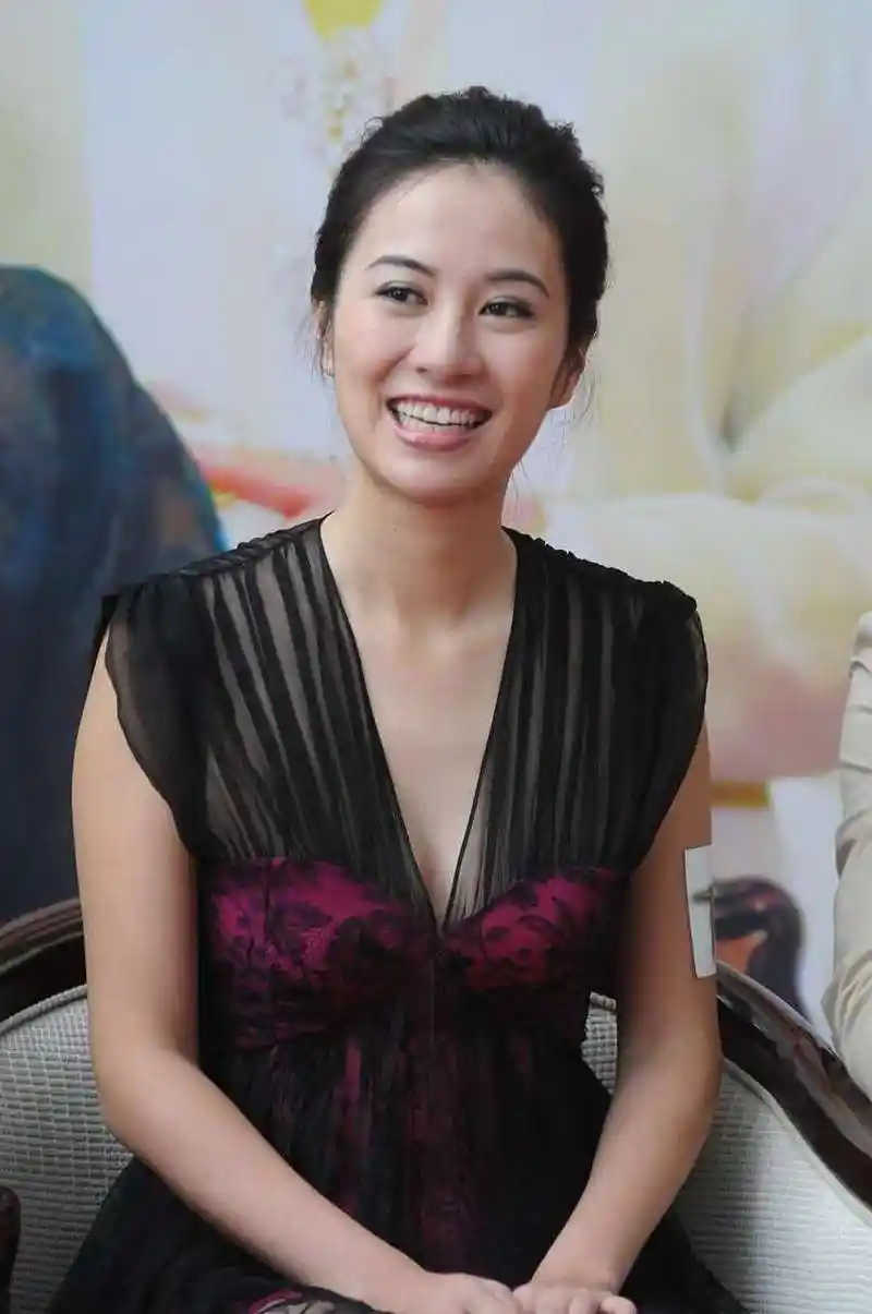 叶璇现在状态很差,私下也不够自律,属实是路人大妈气质了已经.