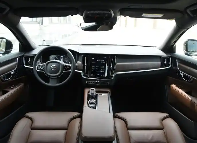 八款二线豪华品牌中大型车的内饰,哪款车更有豪华感?