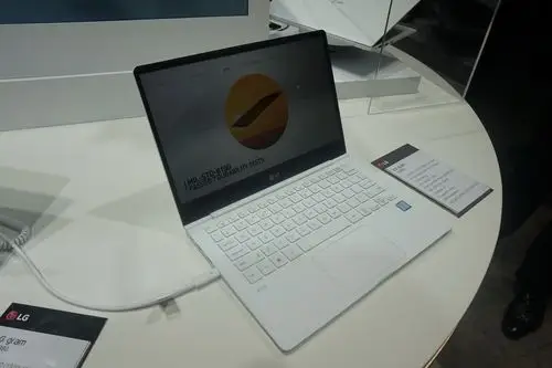 lg gram轻薄笔记本全新首发:965克能跑一整天!