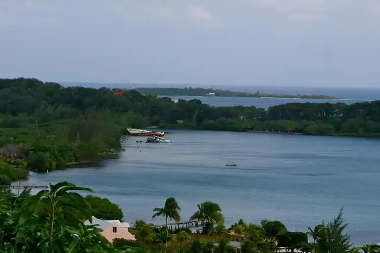 加勒比海群岛群岛,海岸群岛